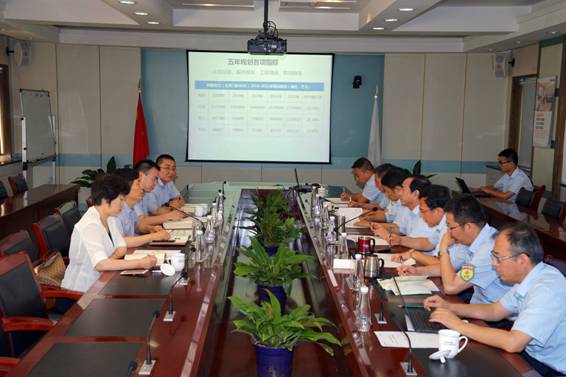 �����й���ί��ί��ǡ�����������������������¼��ڶ�������ָ������