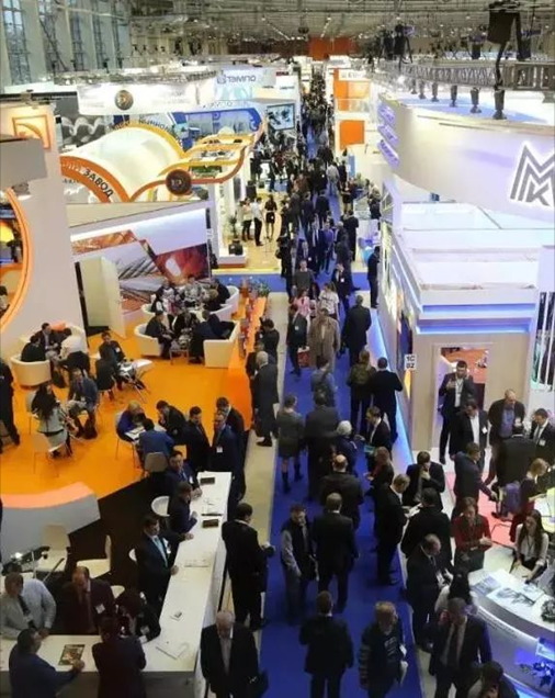 ����������¼����������˹���ʽ���ұ��չ